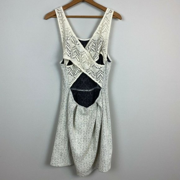 Others Follow Dresses & Skirts - Others Follow L Dress Textured Crotchet Open Back